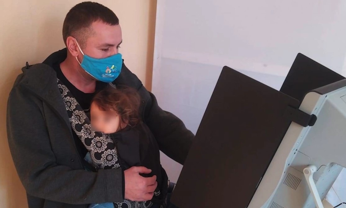 Кандидатът за депутат от Продължваме промяната Христо Петров по известен като